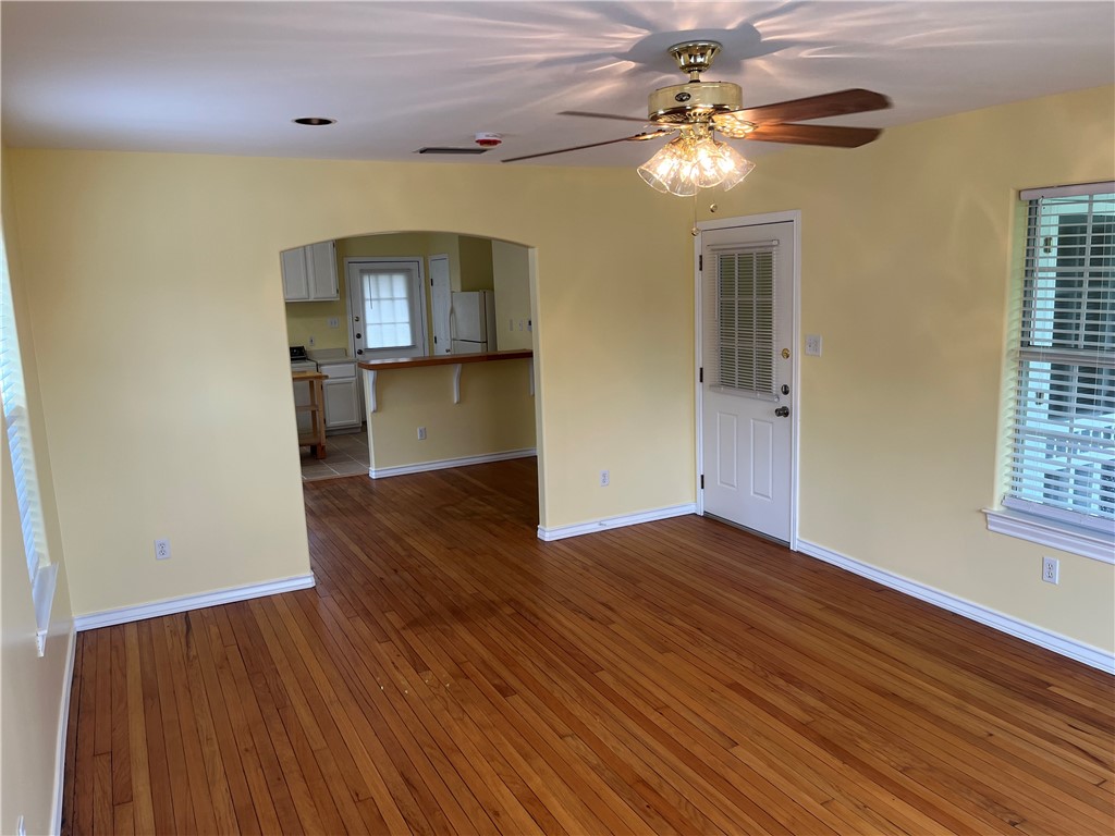 822 Indiana Ave Property Photo 17