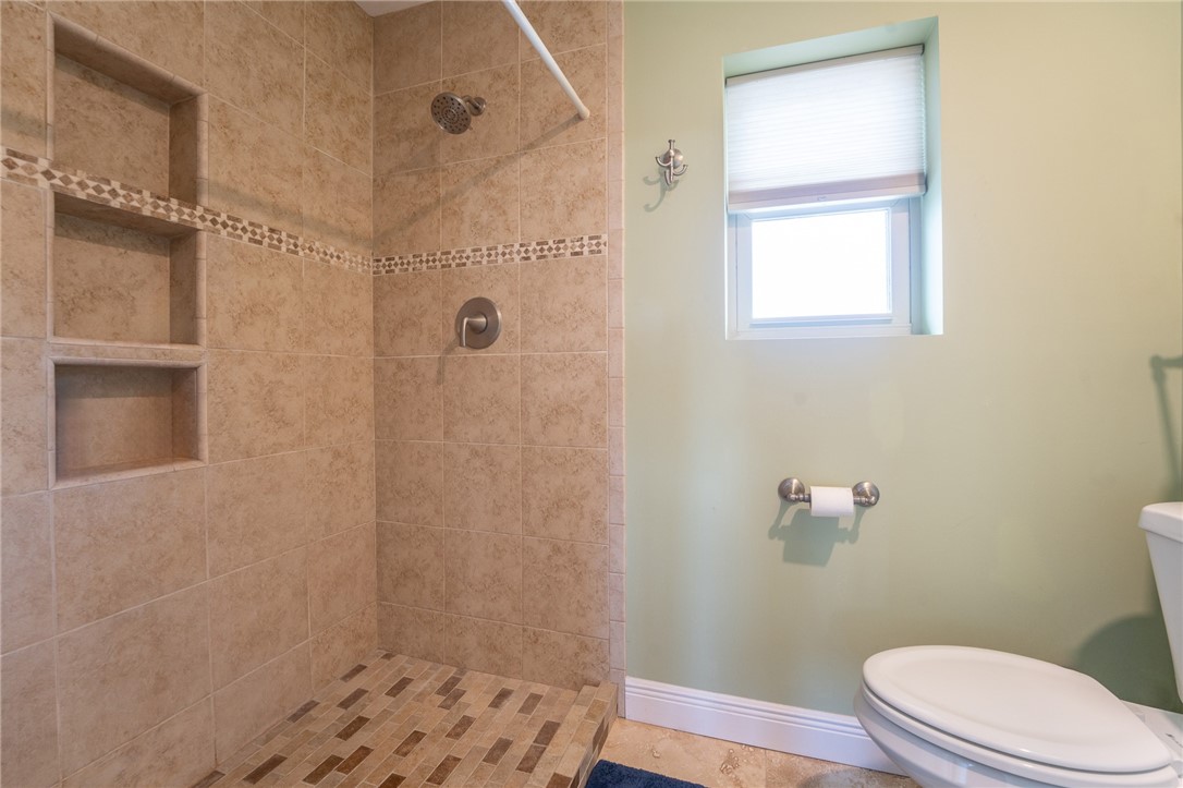 321 Bayshore Dr Property Photo 29