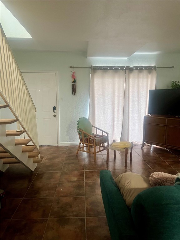4141 Whiteley Dr 404 Property Photo 3