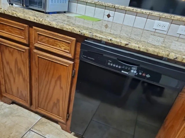 6634 Samba Dr Property Photo 7