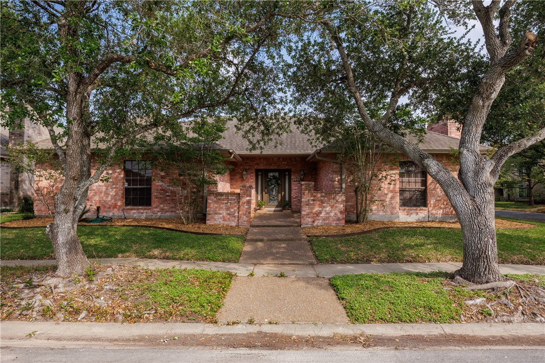 7430 Bourget Dr Property Photo 1