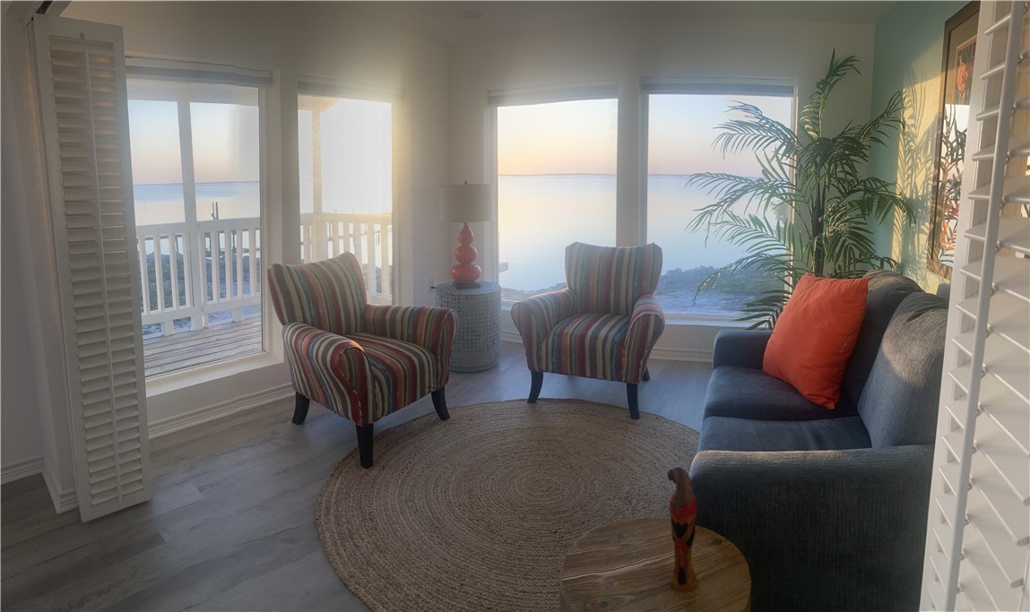 3021 Laguna Shores Property Photo 20