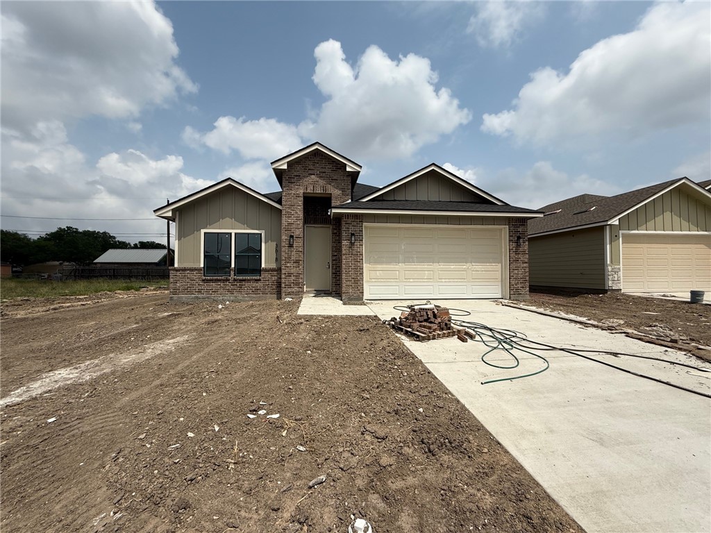 3618 Rebecca Dr Property Photo