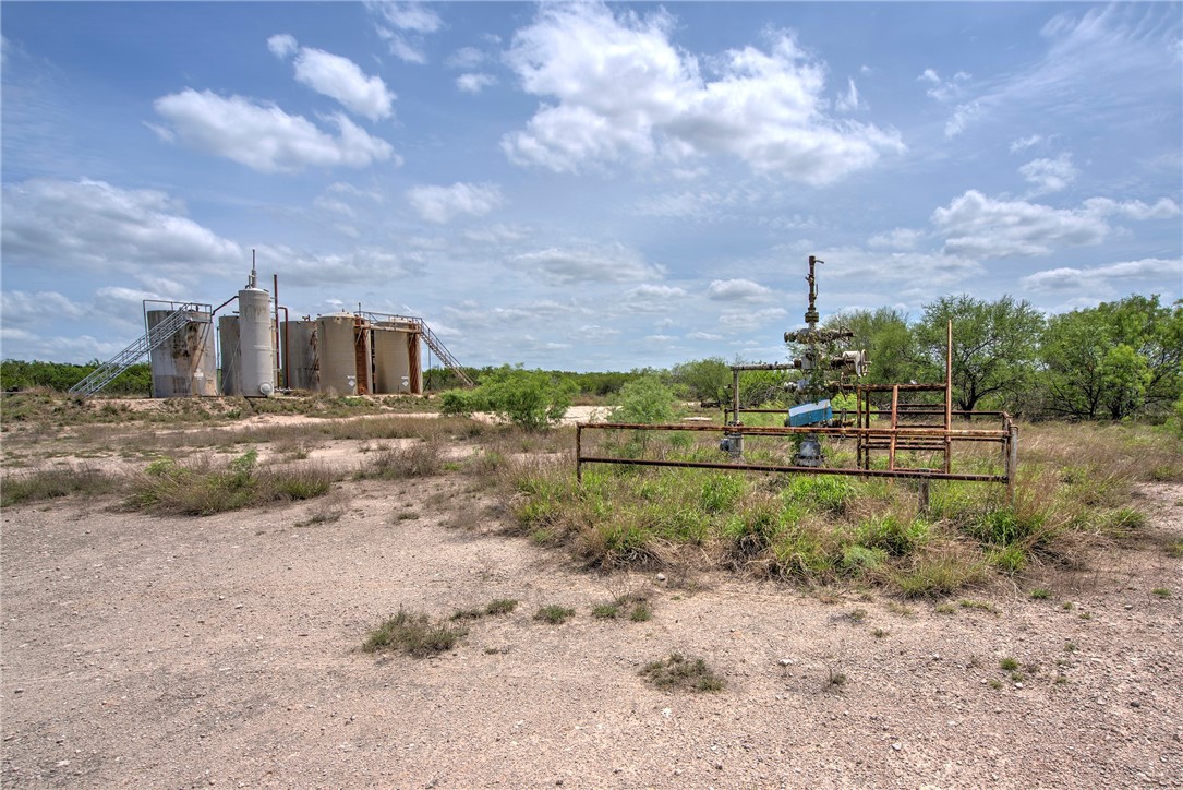 00 Cr 336 Property Photo 13