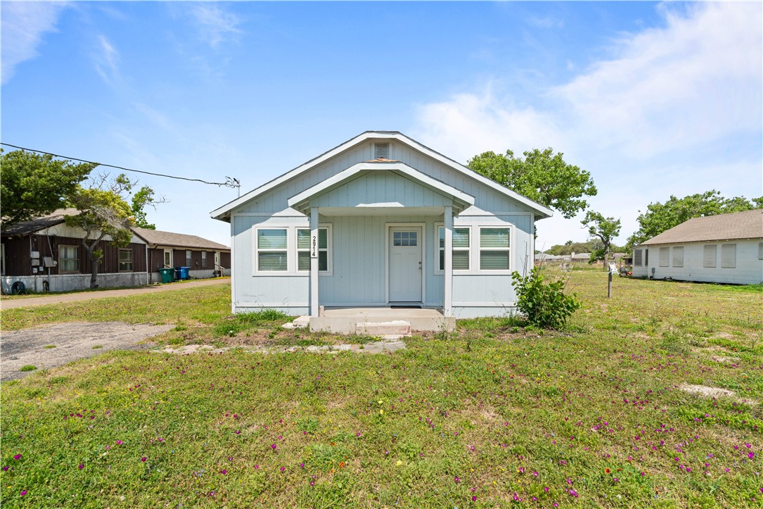 2914 Debra Property Photo