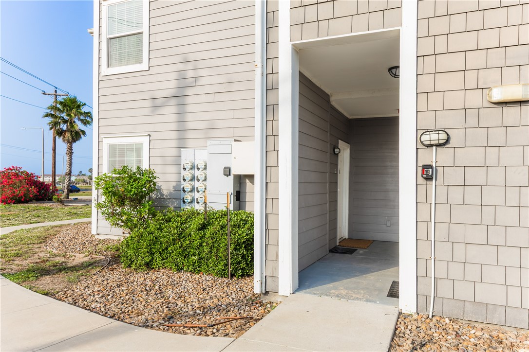 14802 Whitecap Blvd Ne 101 Property Photo 5