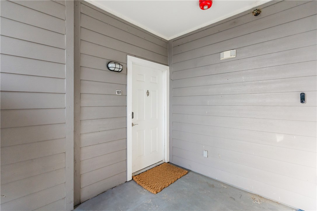 14802 Whitecap Blvd Ne 101 Property Photo 6