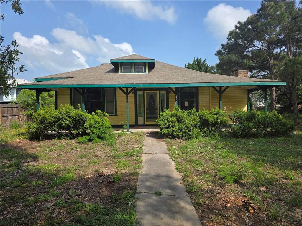 813 South Houston Street Property Photo