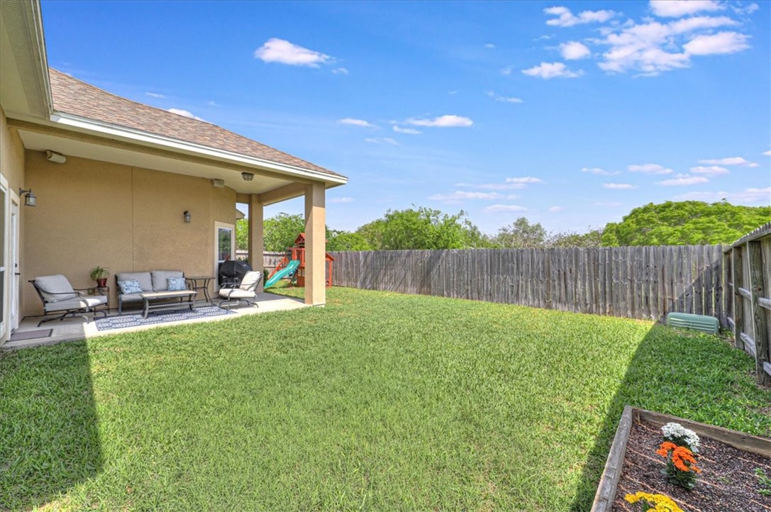 7522 S Lake Dr Property Photo 38