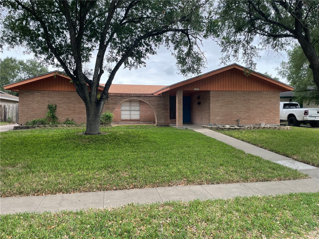 217 S Pasadena Dr Property Photo 3