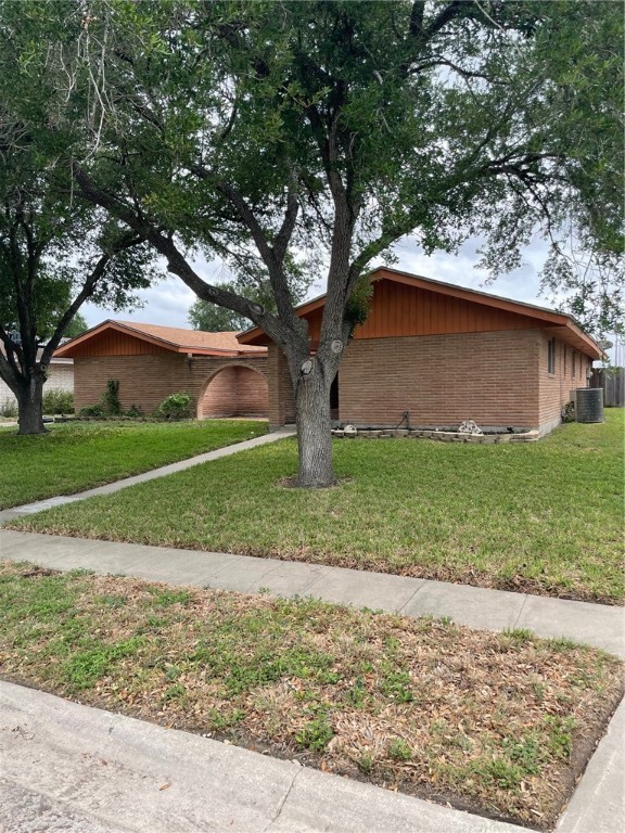 217 S Pasadena Dr Property Photo 5
