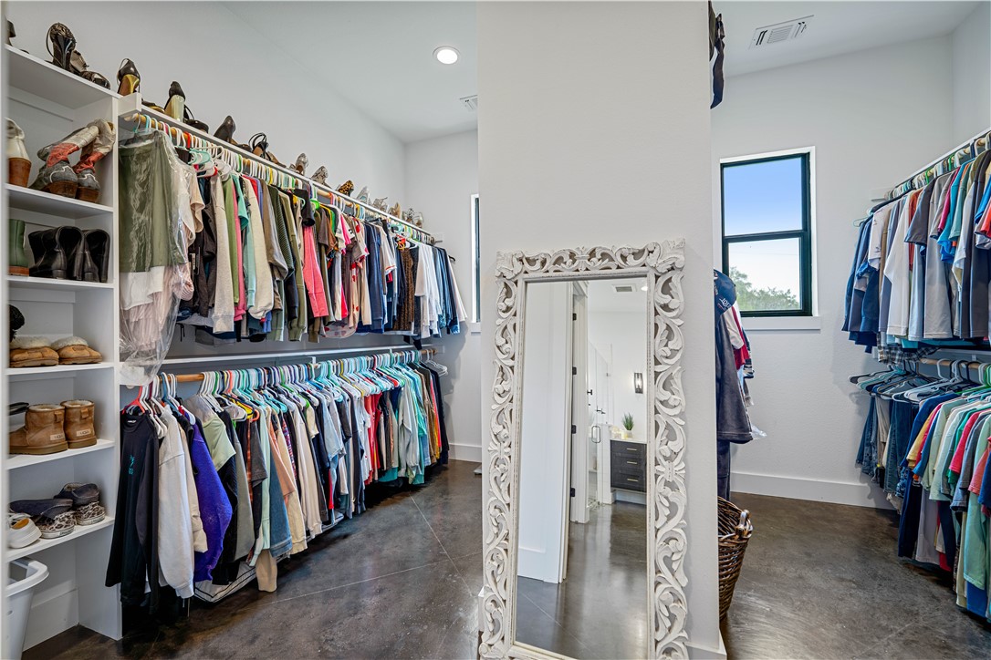 340 Warbler Dr Property Photo 21