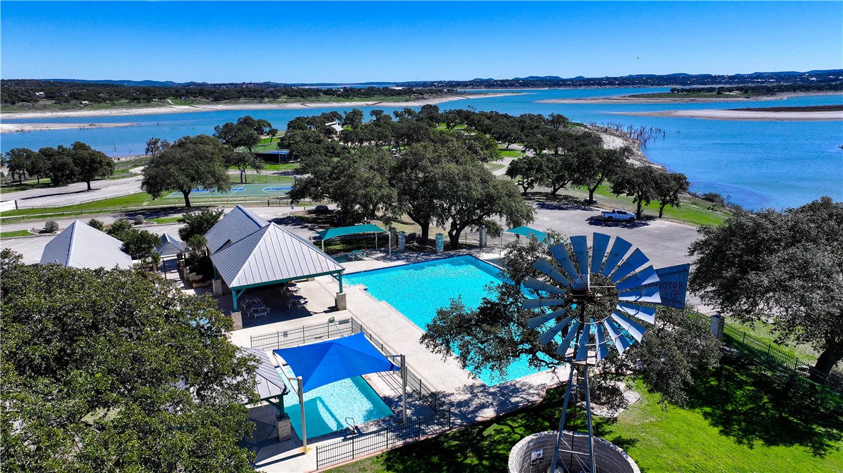 340 Warbler Dr Property Photo 35