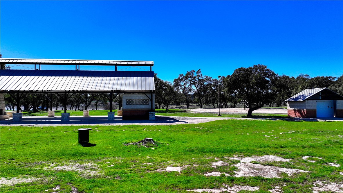 340 Warbler Dr Property Photo 37