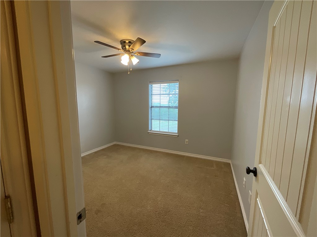 5889 Hidden Valley Loop Property Photo 18