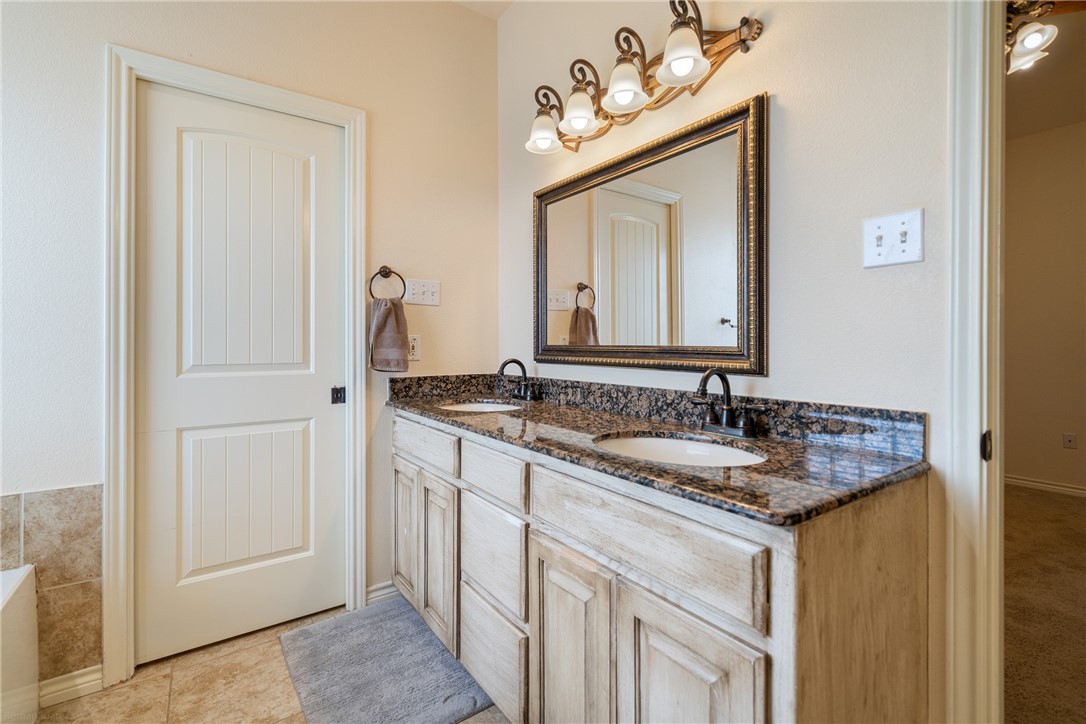 5889 Hidden Valley Loop Property Photo 22