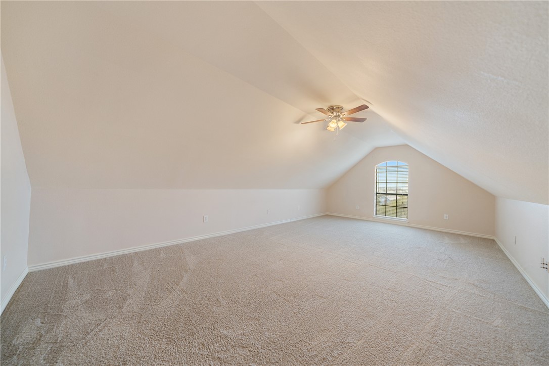 5889 Hidden Valley Loop Property Photo 24