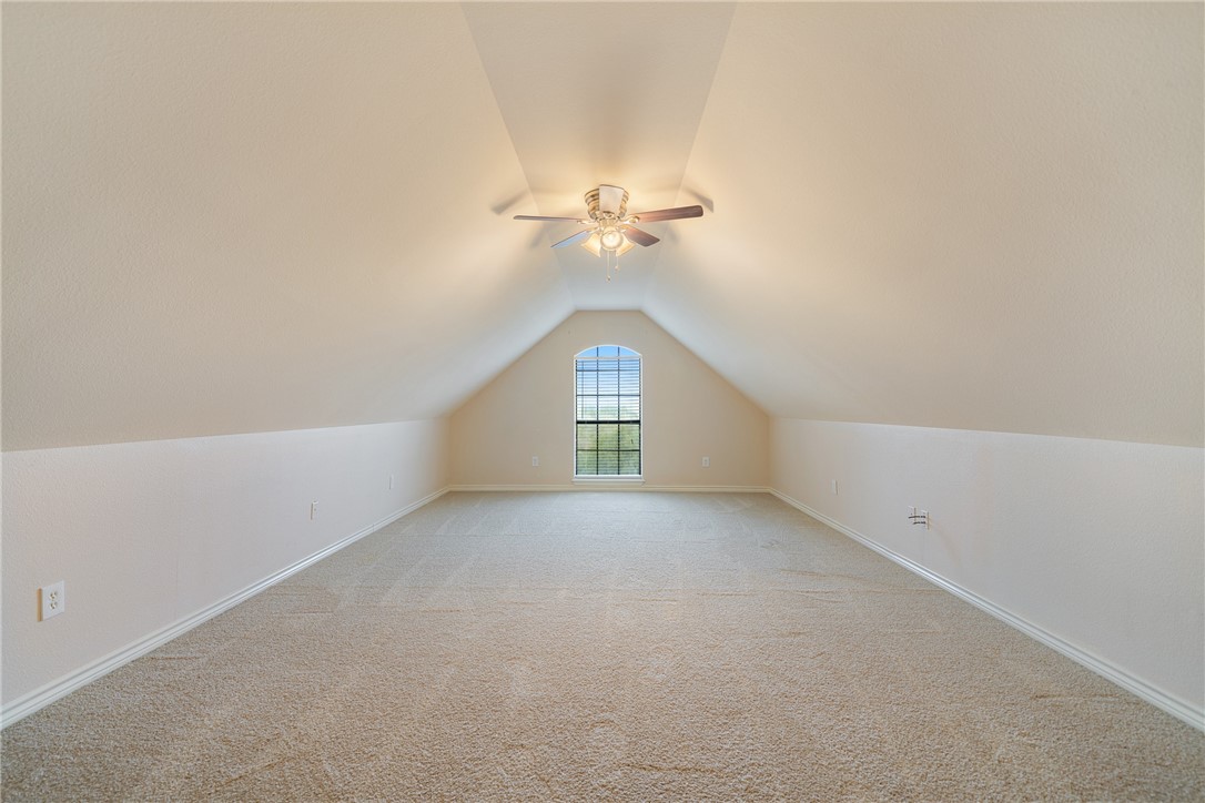 5889 Hidden Valley Loop Property Photo 25