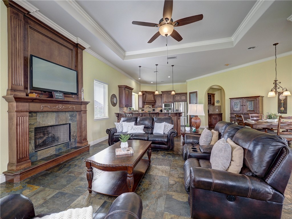 8409 Lago Vista Dr Property Photo 18