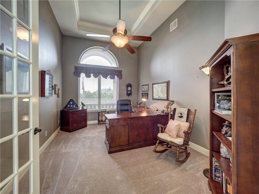 8409 Lago Vista Dr Property Photo 20