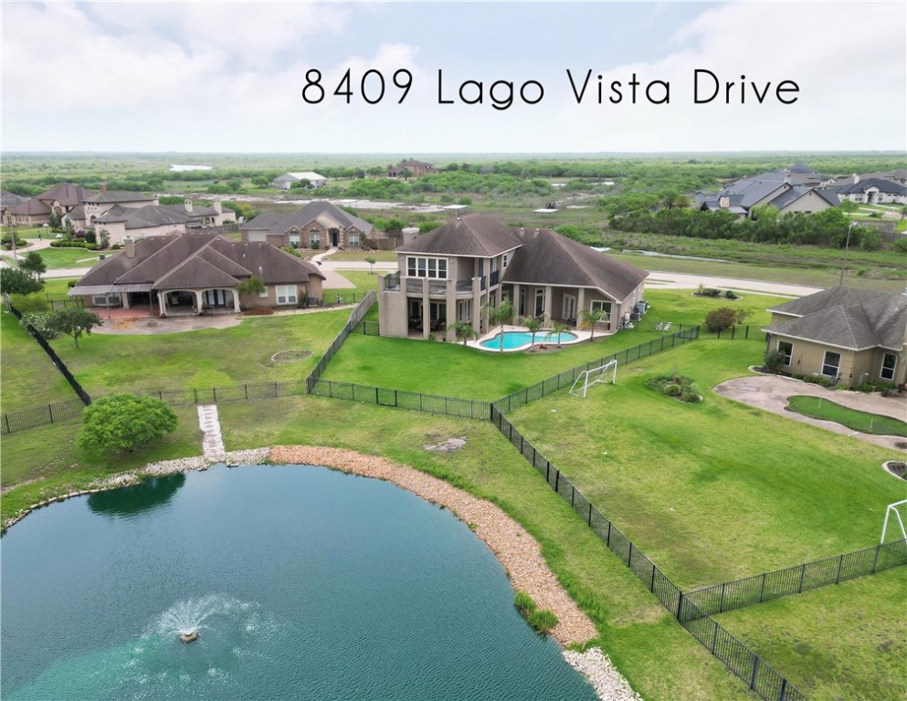 8409 Lago Vista Dr Property Photo 33