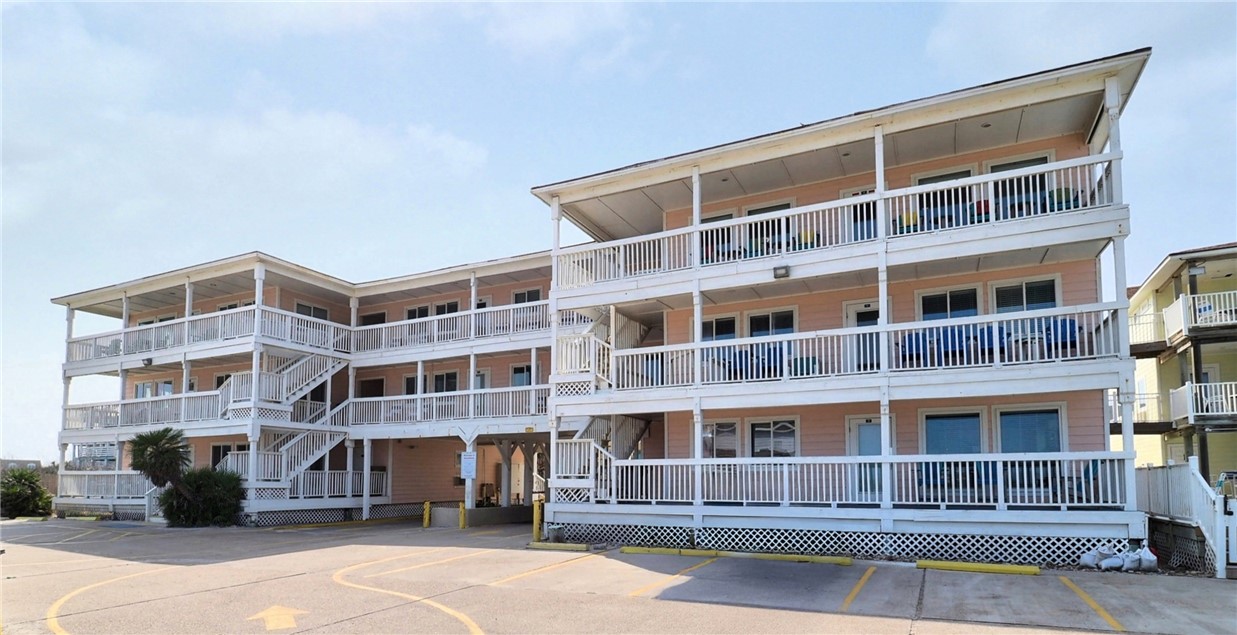 2000 On The Beach 231,232,233 Property Photo
