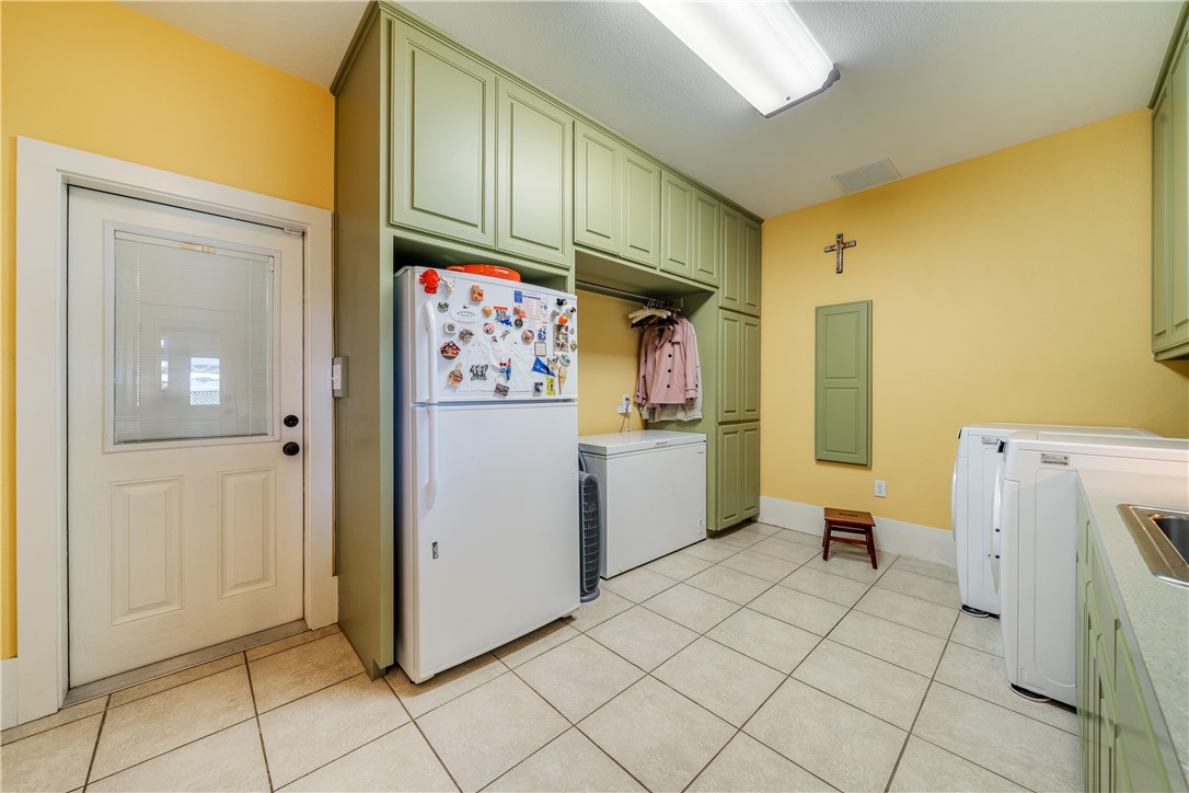840 E County Road 2250 Property Photo 13