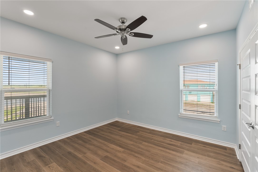 113 Knickerbocker St Property Photo 28