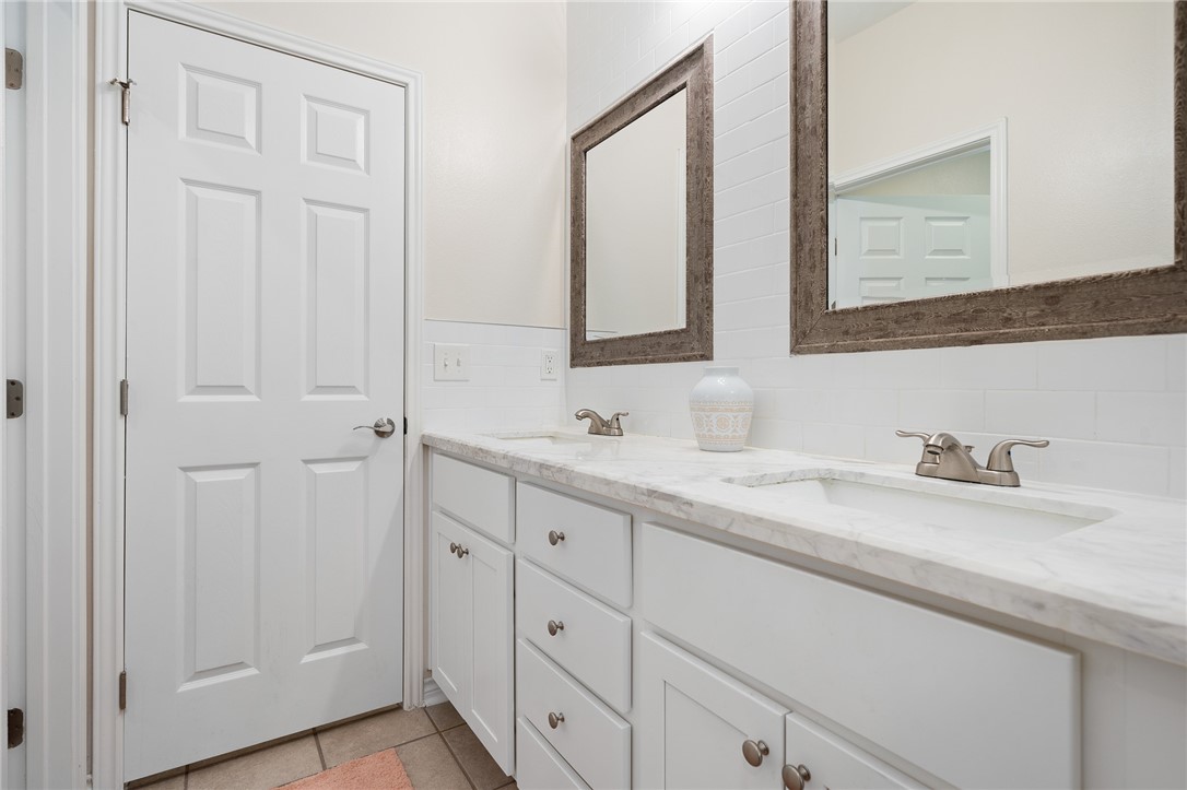 122 Lavaca Cir Property Photo 19