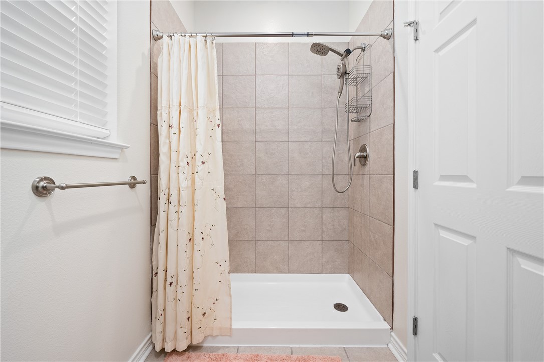 122 Lavaca Cir Property Photo 20