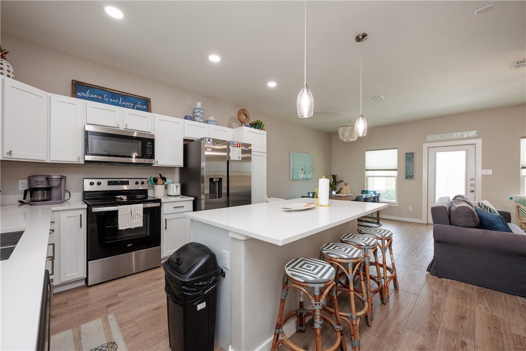 15009 Boca Grandi Dr Property Photo 4