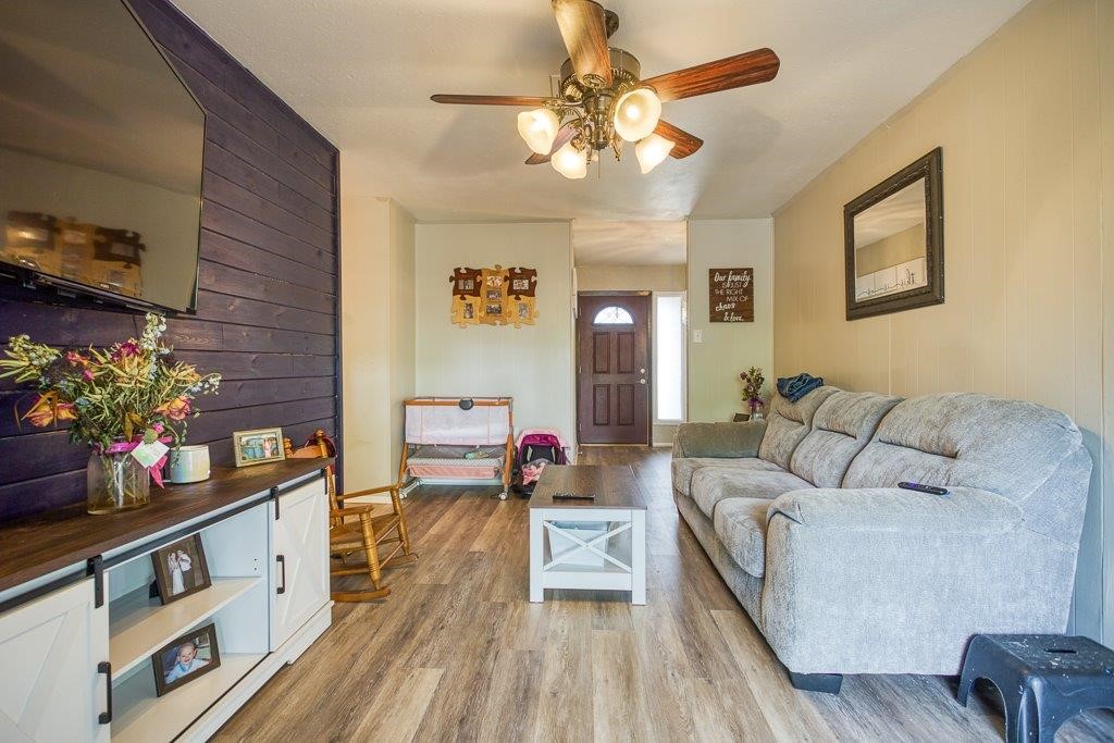 2994 Lovers Lane Property Photo 5
