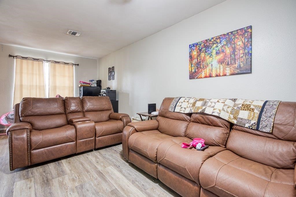2994 Lovers Lane Property Photo 7