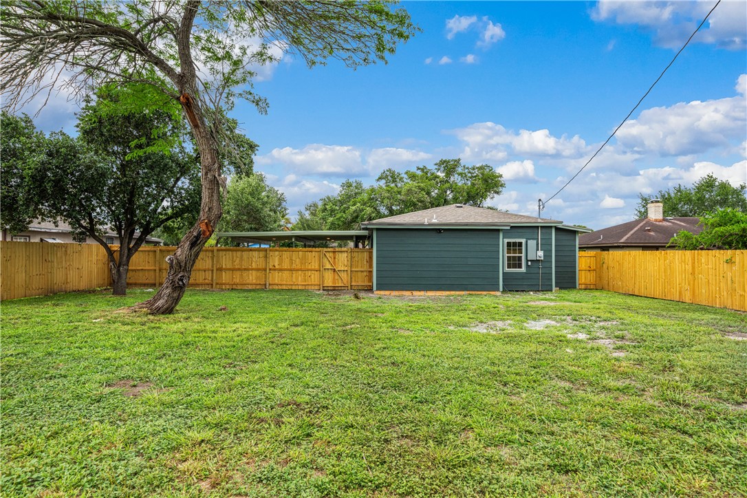 207 W Avenue A Property Photo 25