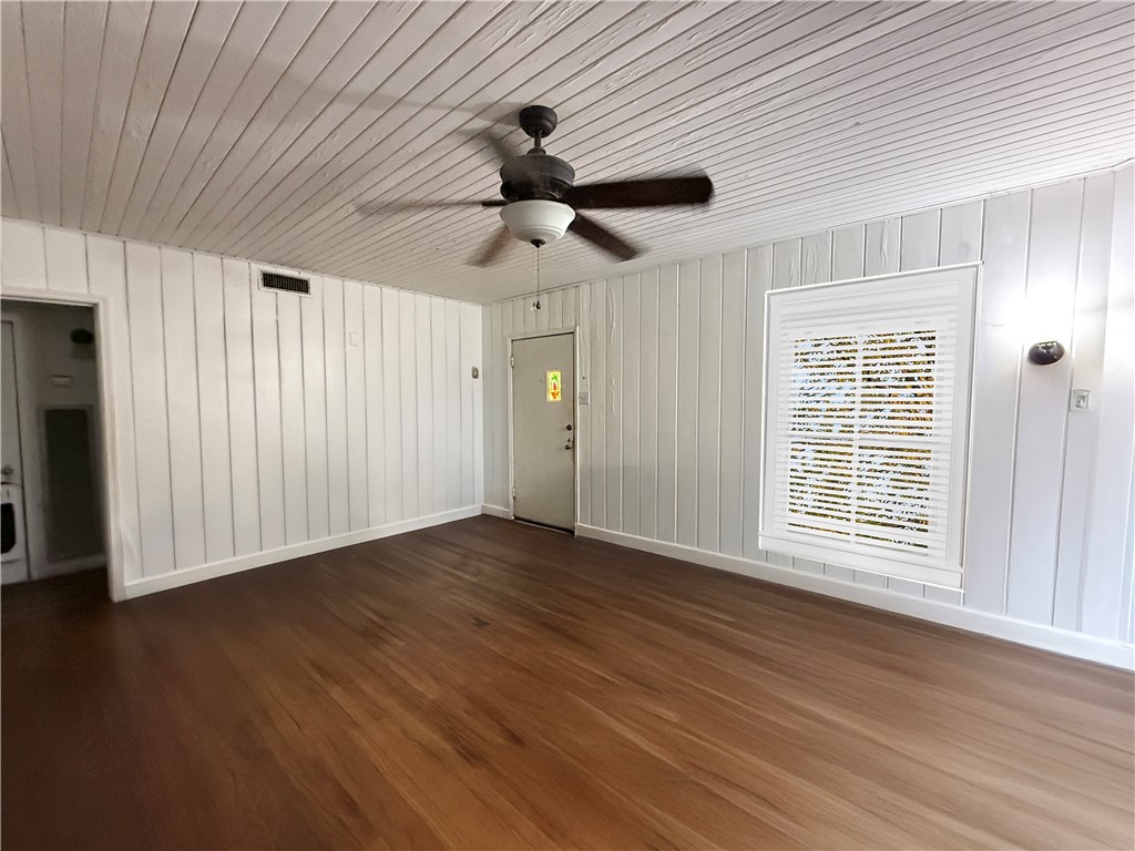 308 Katherine Dr Property Photo 2