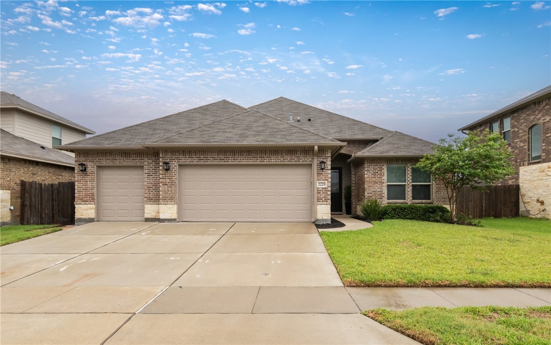 2229 Aquila St Property Photo