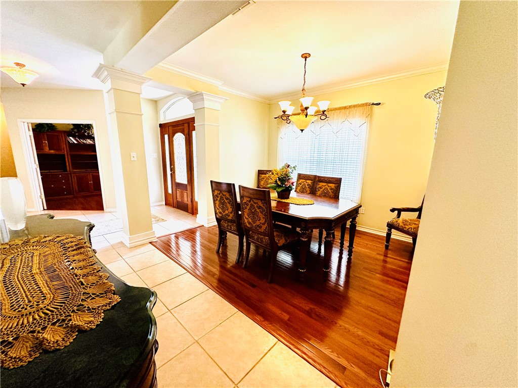 5822 Beauvais Dr Property Photo 6