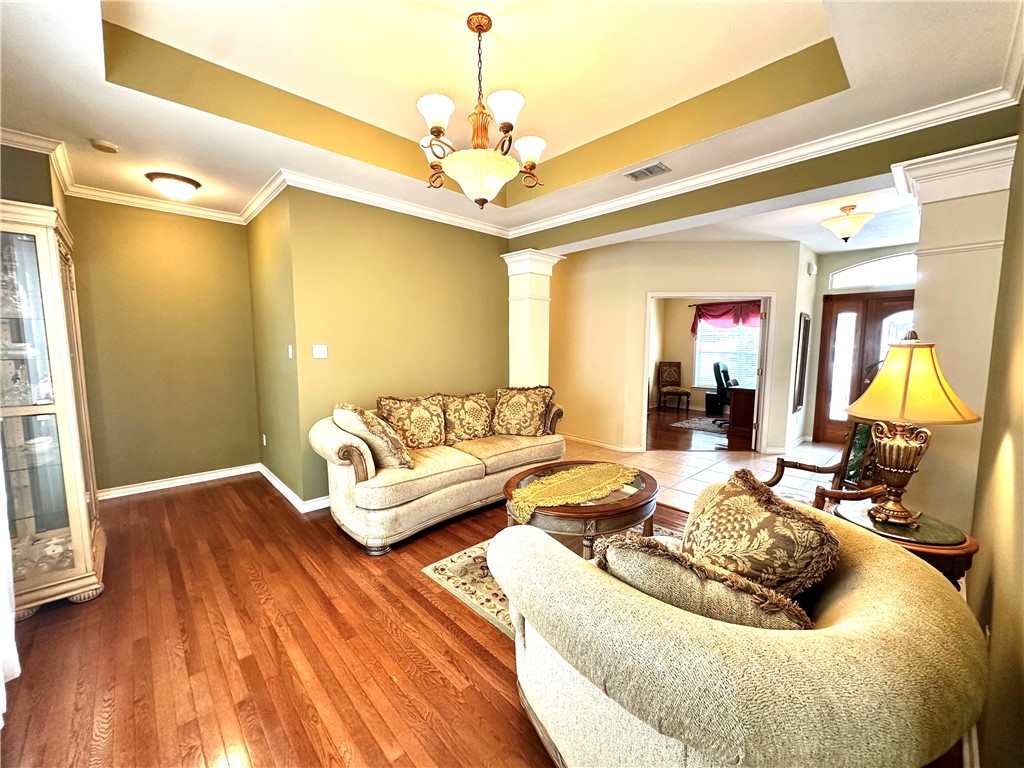 5822 Beauvais Dr Property Photo 15