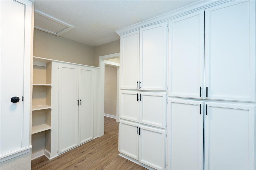 515 Seale Ave Property Photo 14
