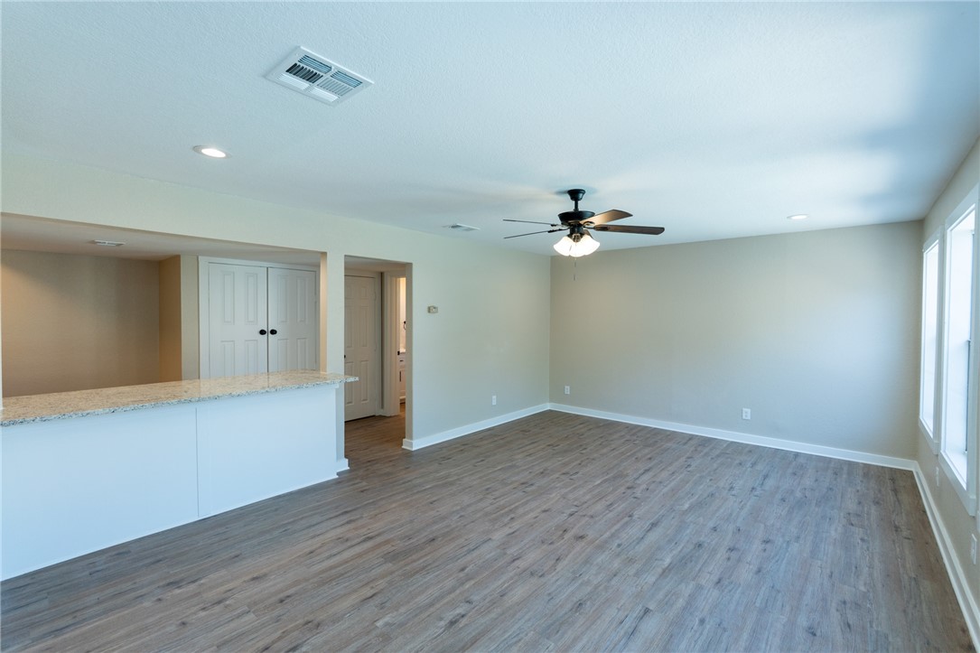 515 Seale Ave Property Photo 18