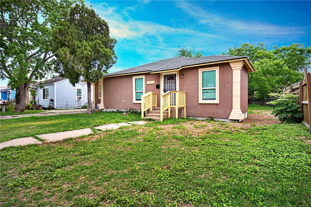 1222 Maryland Dr Property Photo 1