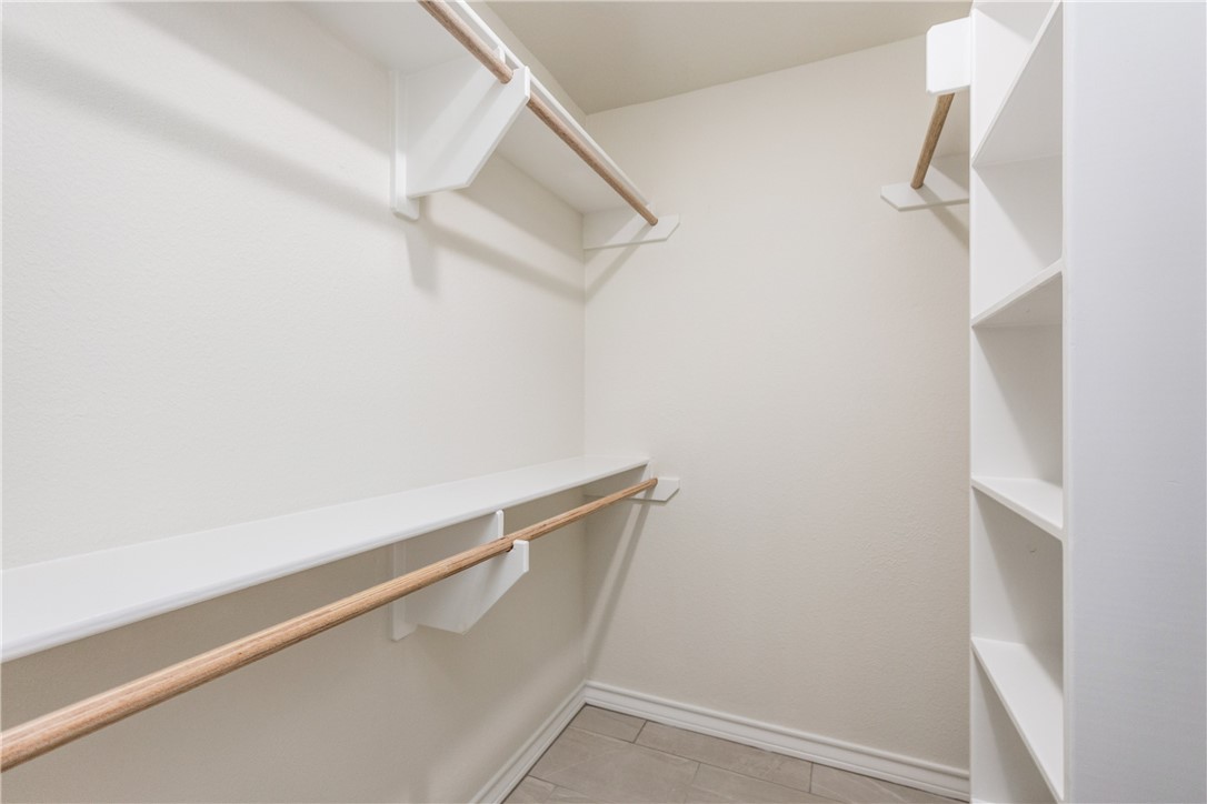 2325 Roseland Dr Property Photo 20
