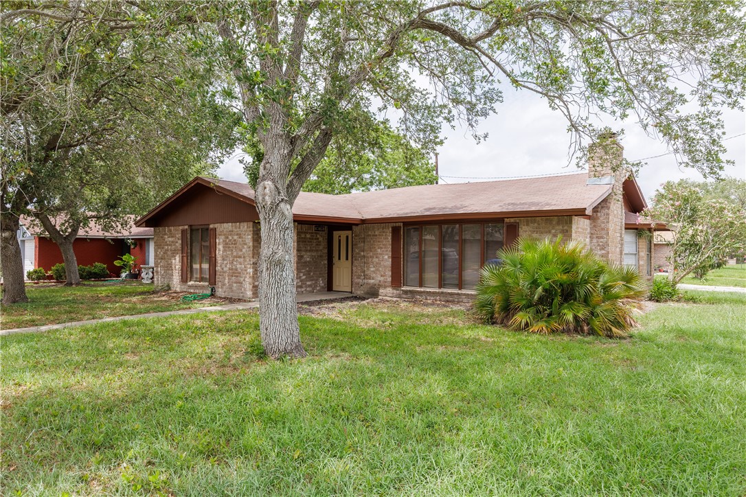 3422 Crest Elm Dr Property Photo 4