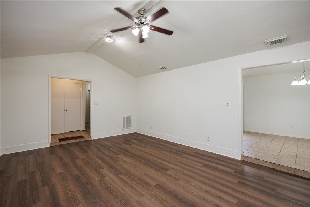 3422 Crest Elm Dr Property Photo 7