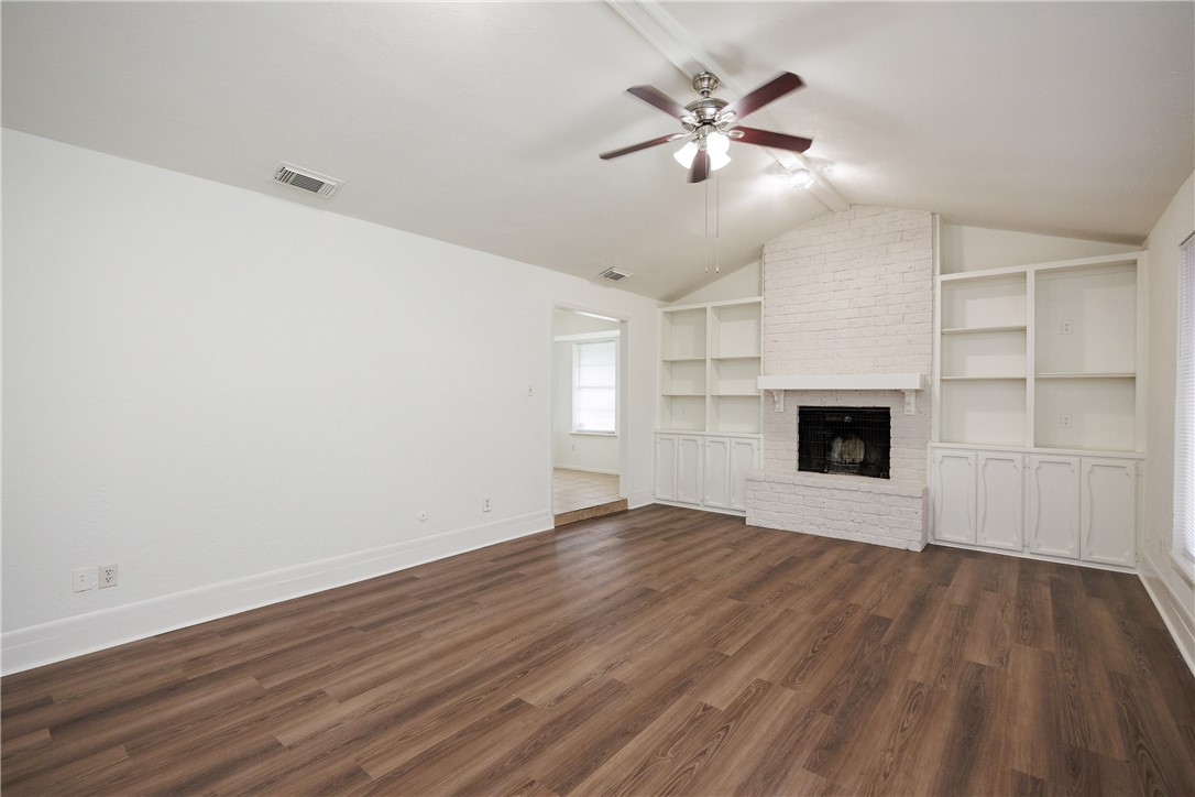 3422 Crest Elm Dr Property Photo 8
