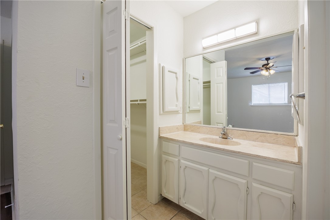 3422 Crest Elm Dr Property Photo 12