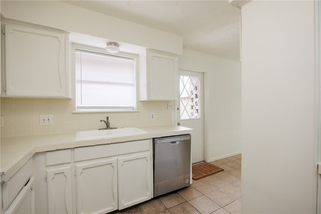 3422 Crest Elm Dr Property Photo 19