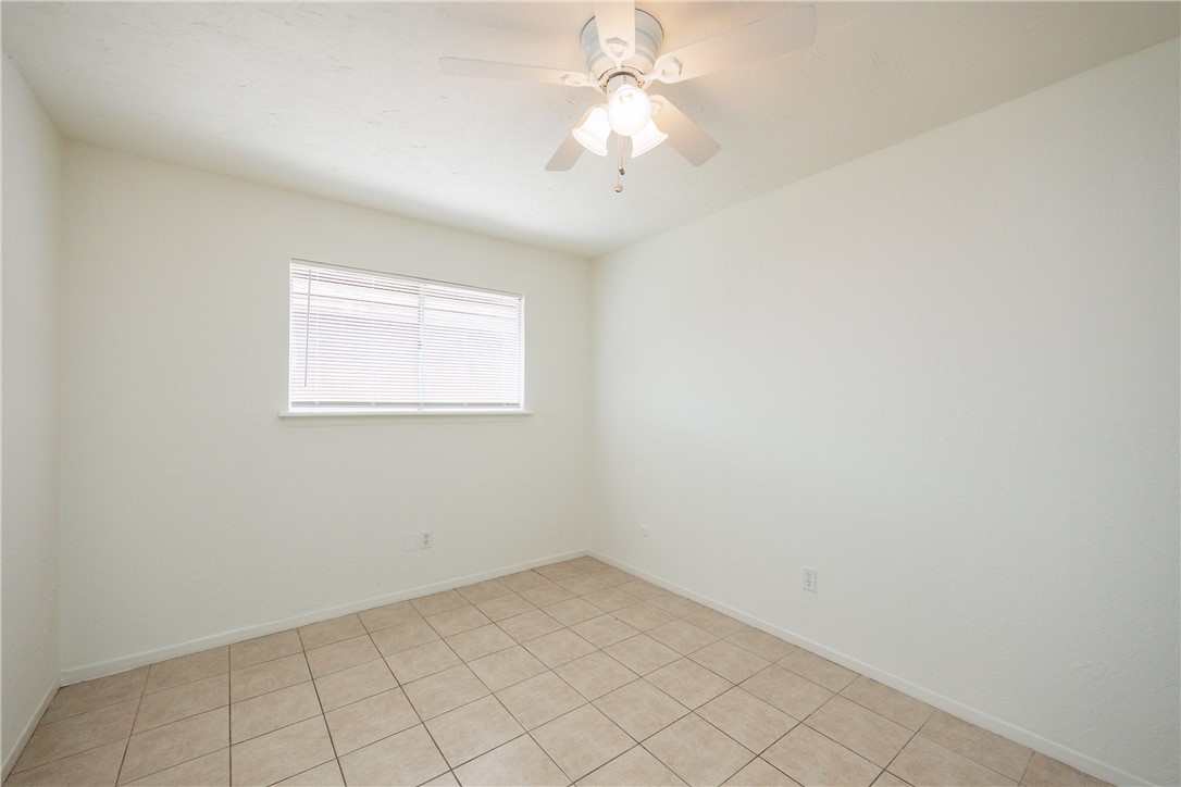 3422 Crest Elm Dr Property Photo 23