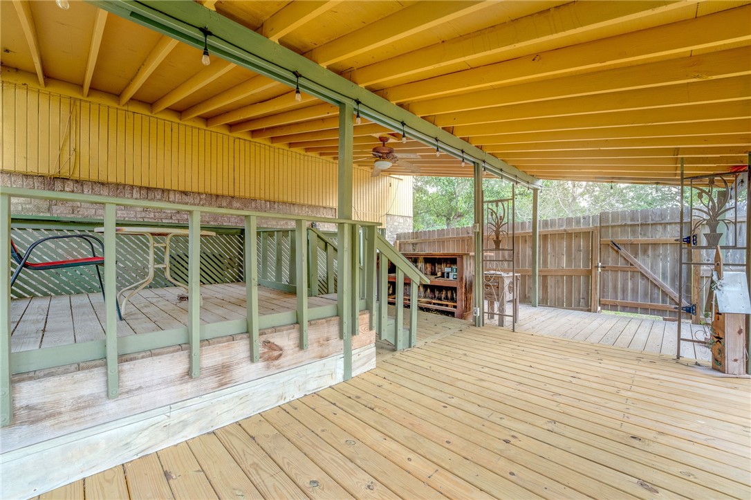 10817 Stonewall Blvd Property Photo 24
