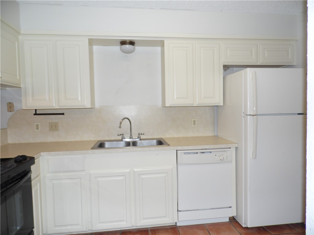 13656 Teague Ln 33 Property Photo 10